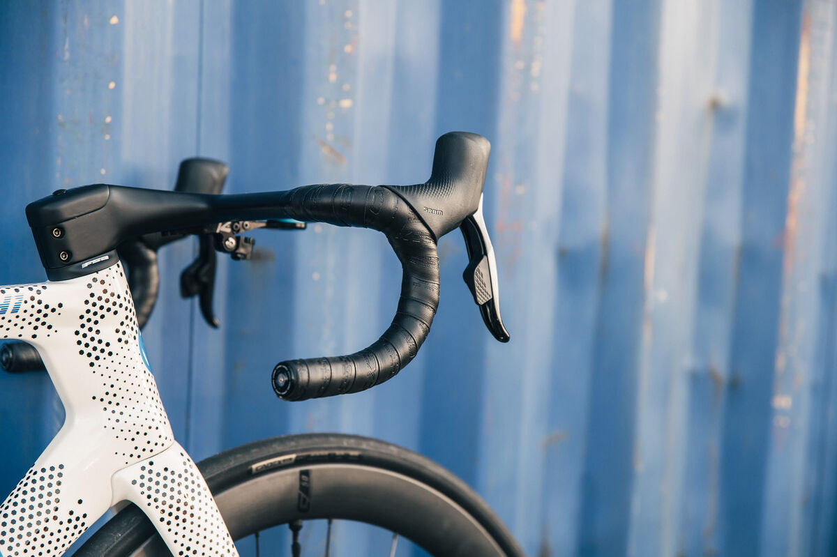 Racing bike handlebar tape outlet